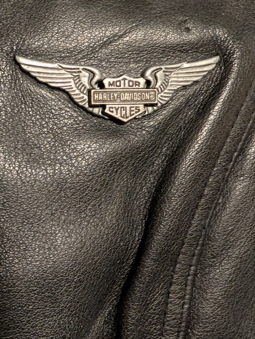Authentic Vintage Harley Davidson® Black Leather Vest with Emb. HD Logo Back - Picture 13 of 15